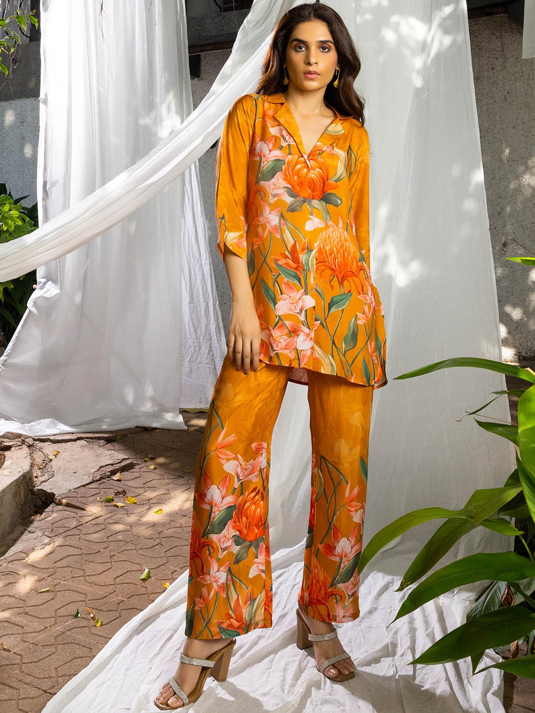 

Meena Bazaar Floral Printed Tunic With Palazzos, Orange