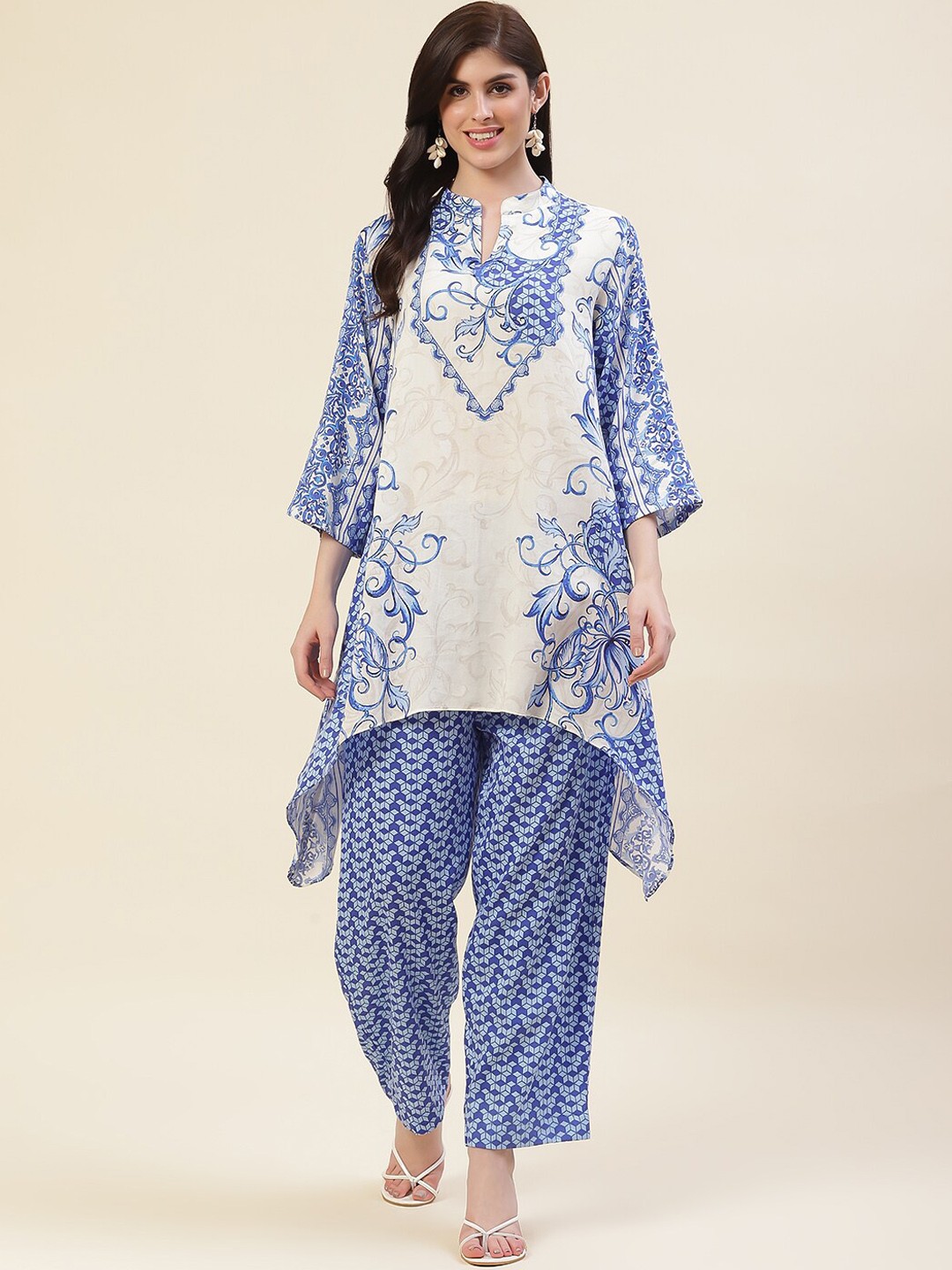 

Meena Bazaar Floral Printed Regular Kurta with Trousers, Cream