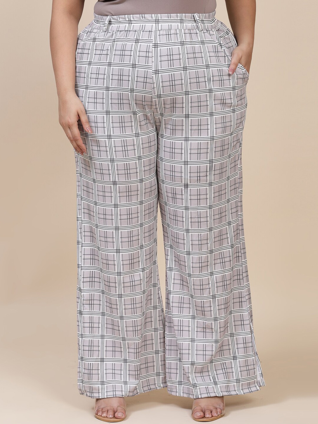 

Flambeur Women Plus Size Geometric Printed Relaxed Fit High-Rise Trousers, Grey