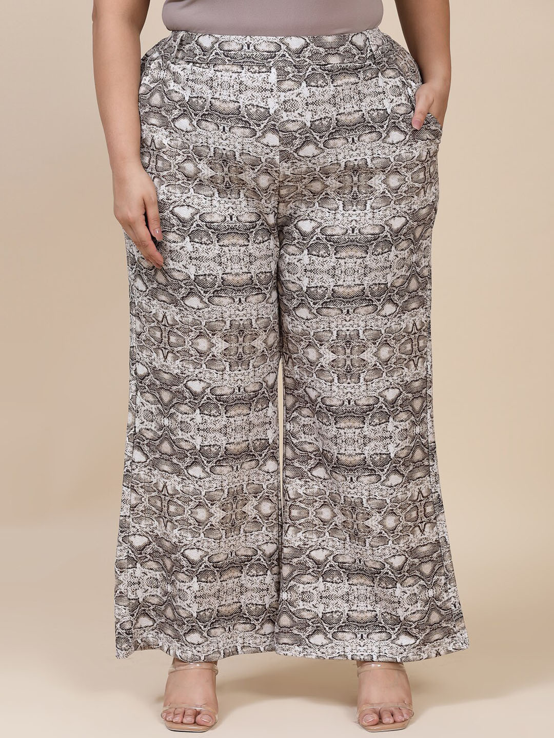 

Flambeur Women Plus Size Abstract Printed Relaxed Fit High-Rise Parallel Trousers, White