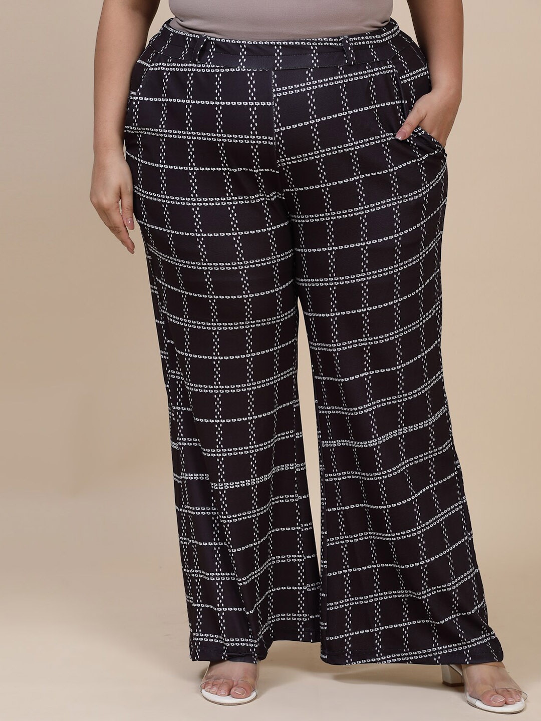 

Flambeur Plus Size Women Checked Relaxed High-Rise Parallel Trousers, Black