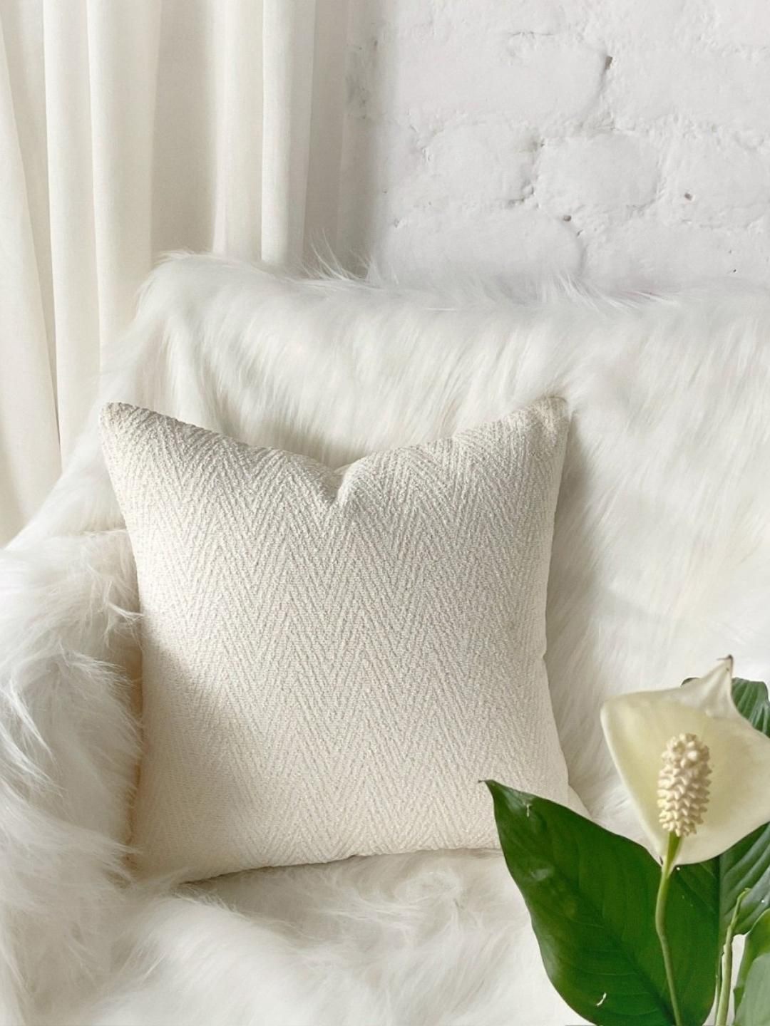 

Studio Covers Off White Textured Square Cushion Cover