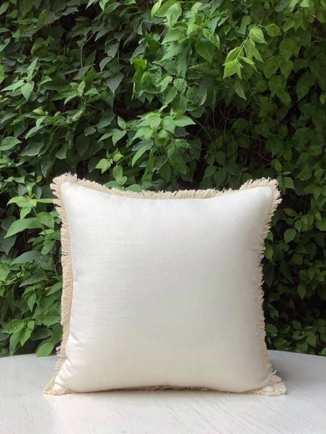 

Studio Covers White & Brown Linen Square Cushion Cover