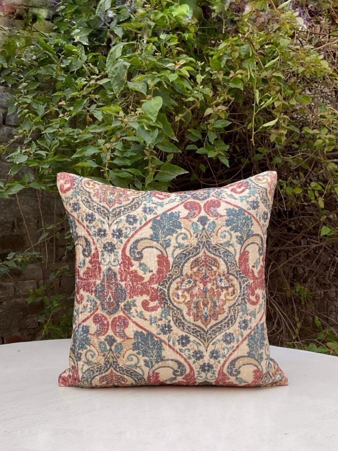 

Studio Covers White & Blue Ethnic Motifs Square Cushion Cover
