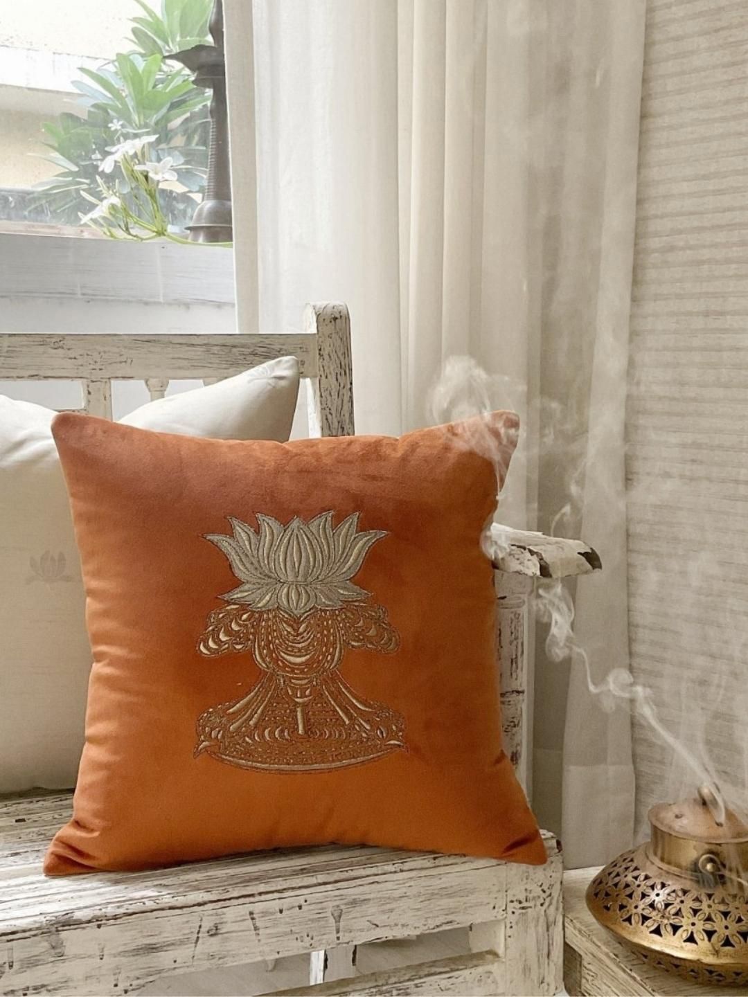 

Studio Covers Rust & Silver-Toned Ethnic Motifs Velvet Square Cushion Cover