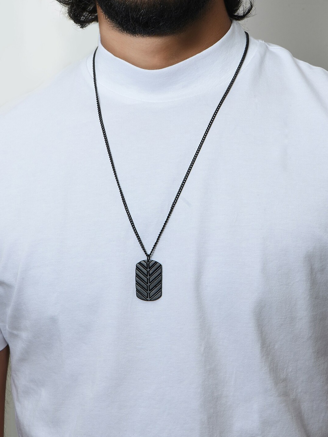 

The Bro Code Men Dog Tag Charm Pendant Necklace, Black