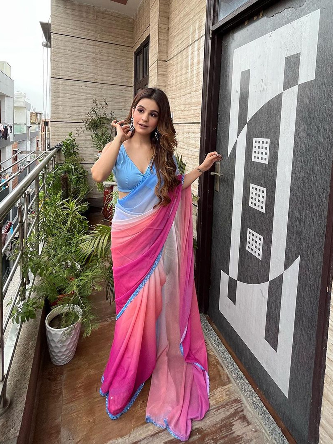 

B4ME.COM Ombre Saree, Blue