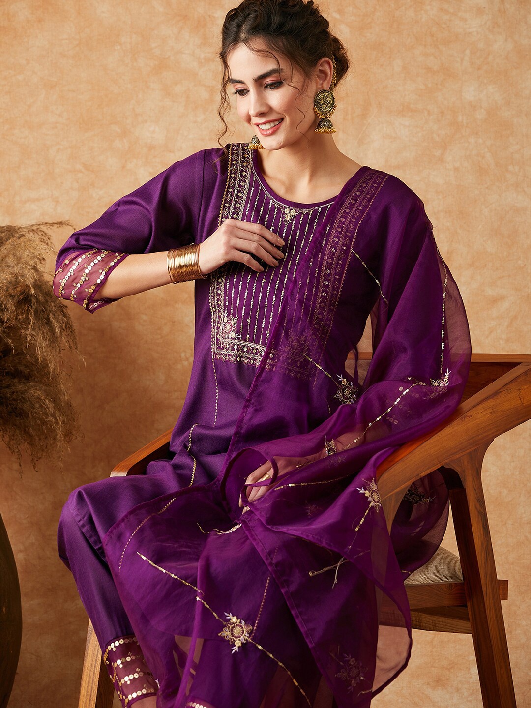 

Sangria Yoke Design Straight Kurta & Trouser With Dupatta, Purple