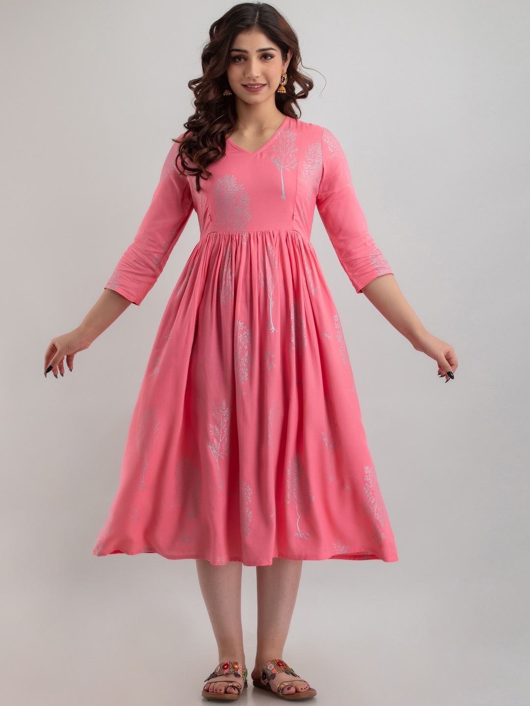 

CELEBRAVO Floral Printed V-Neck Pleated Maternity Fit & Flare Midi Dress, Pink
