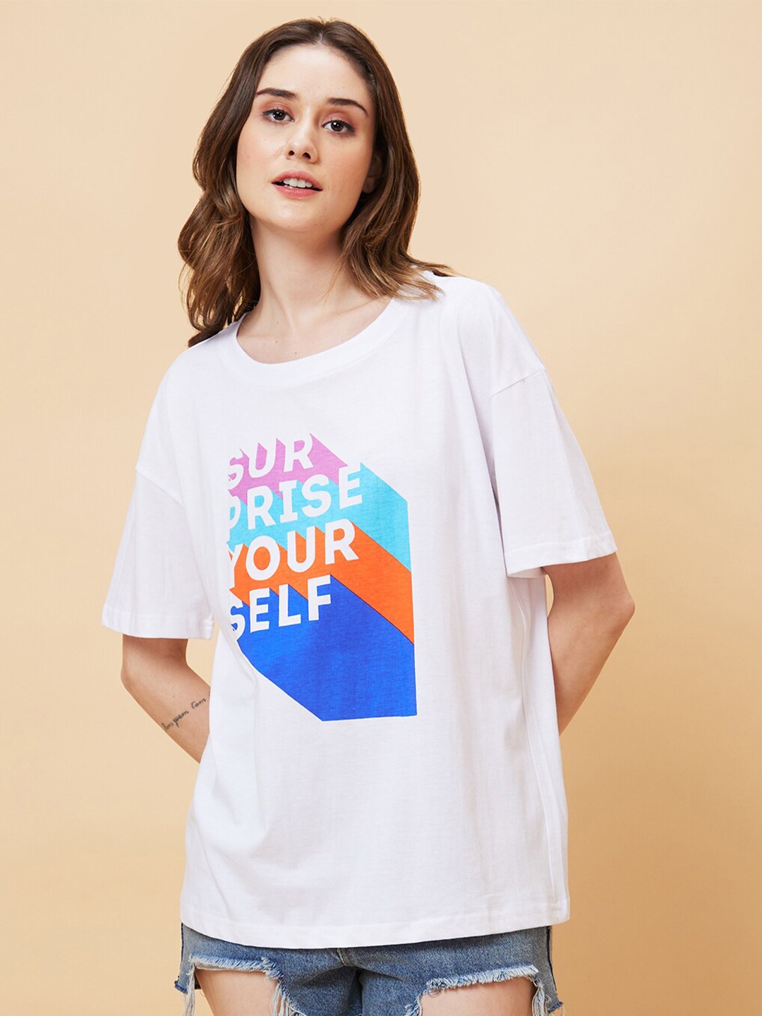 

Globus Typography Printed Boxy Fit Pure Cotton T-shirt, White