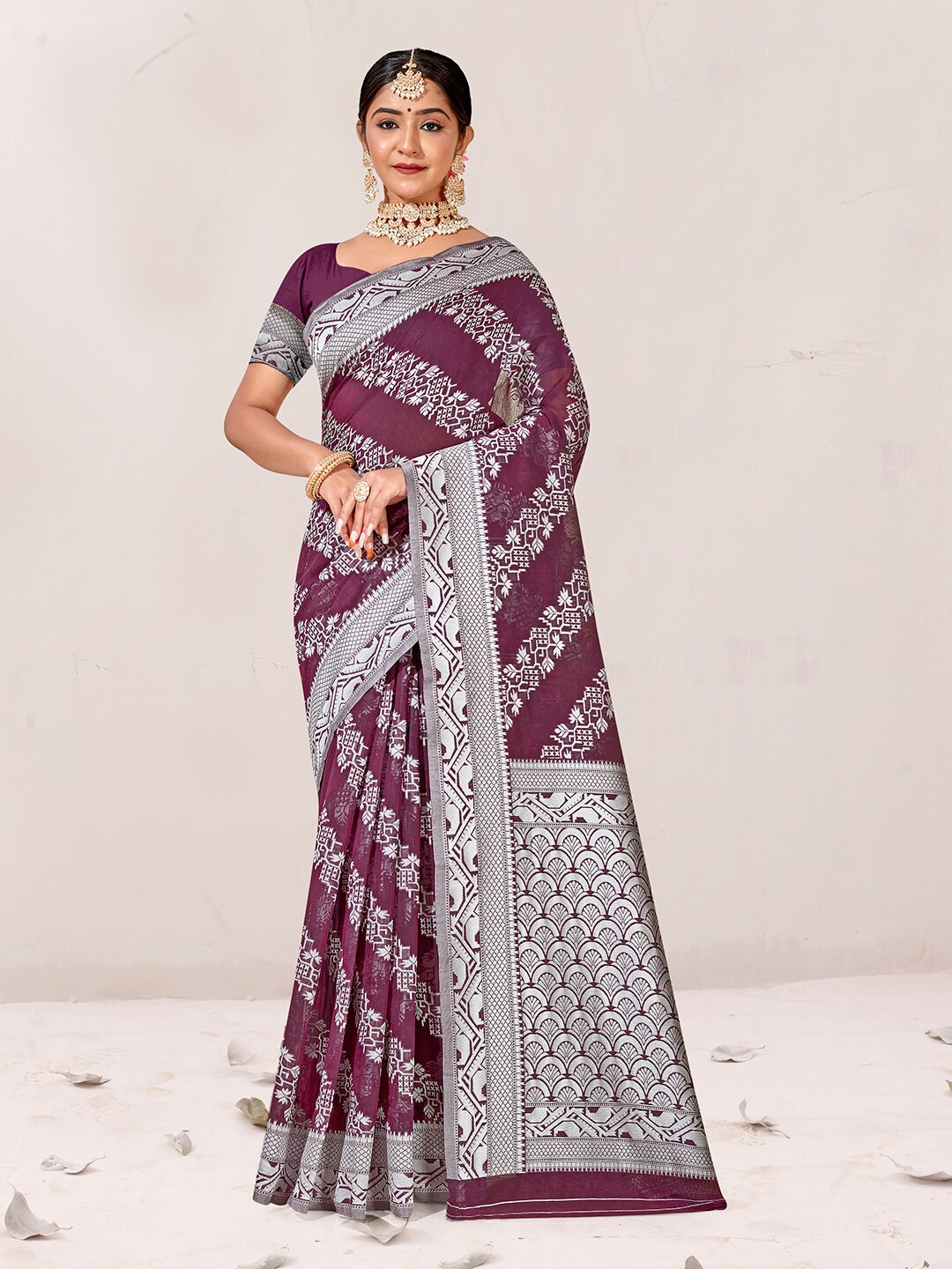 

Anouk Woven Design Zari Pure Cotton Chanderi Saree, Maroon