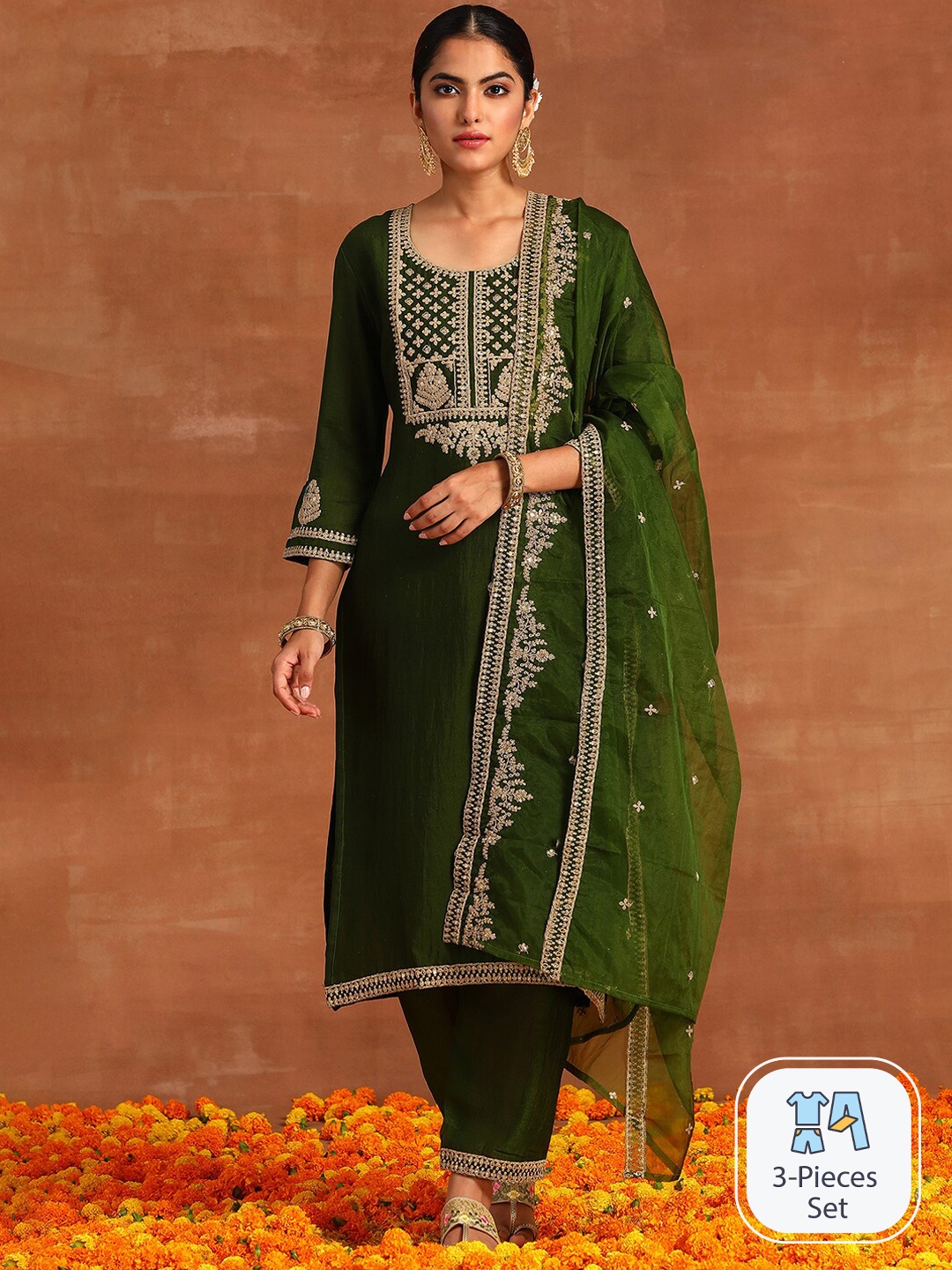 

Indo Era Ethnic Motifs Yoke Design Sequinned Detail Straight Kurta & Trousers With Dupatta, Green
