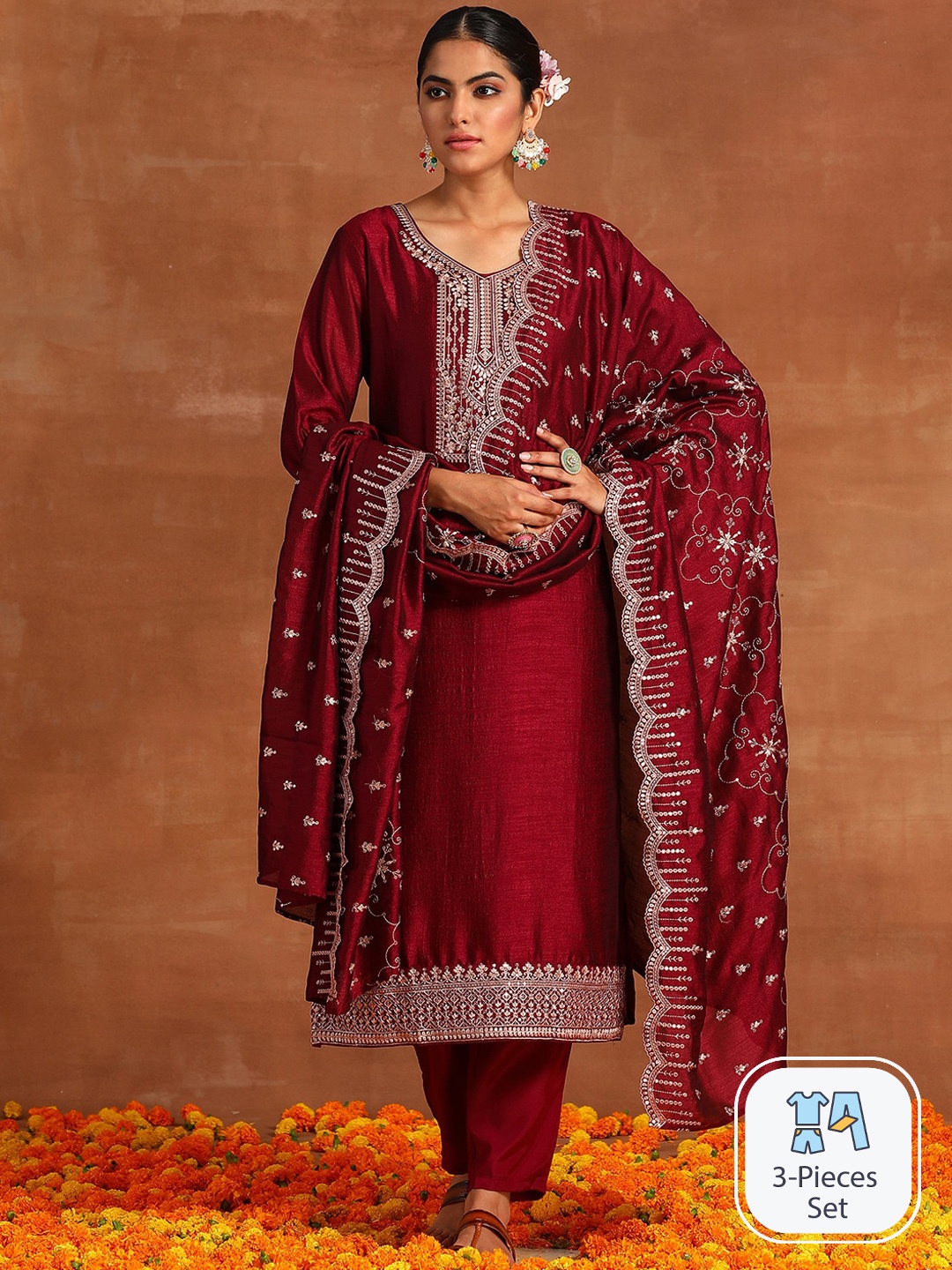 

Indo Era Floral Yoke Design V-Neck Sequinned Detail Straight Kurta & Trousers With Dupatta, Maroon