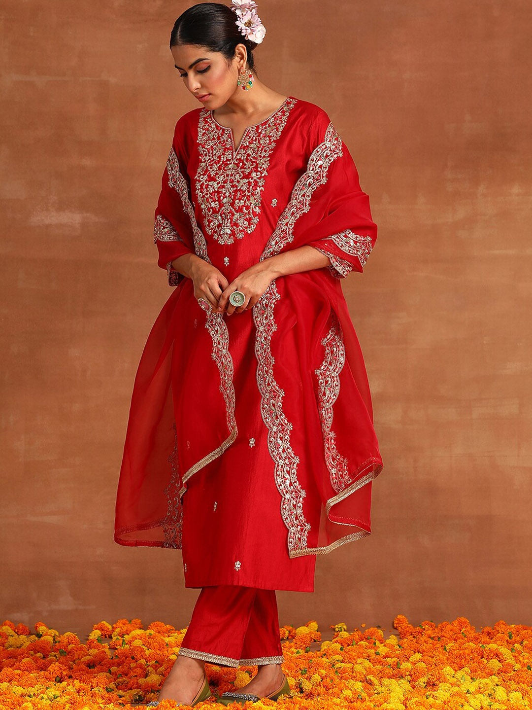 

Indo Era Floral Embroidered Regular Sequinned Kurta With Palazzos & Dupatta, Red