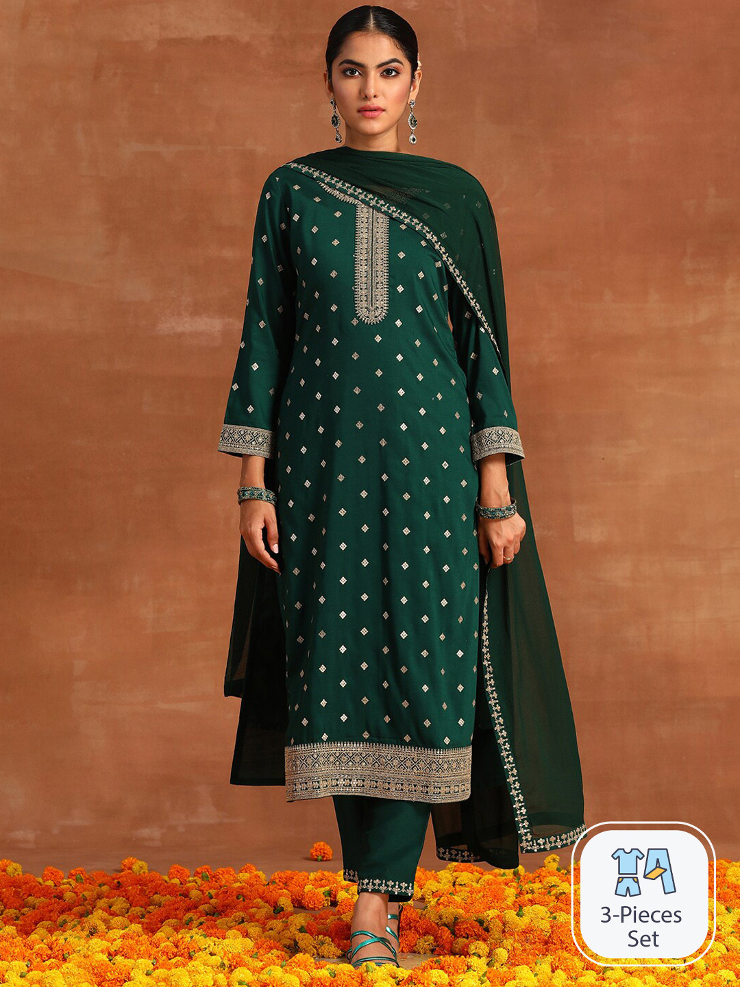 

Indo Era Ethnic Motifs Embroidered Thread Work Kurta & Trousers With Dupatta, Green