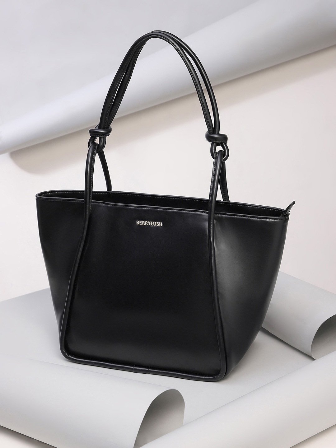 

Berrylush Structured Shoulder Bag, Black