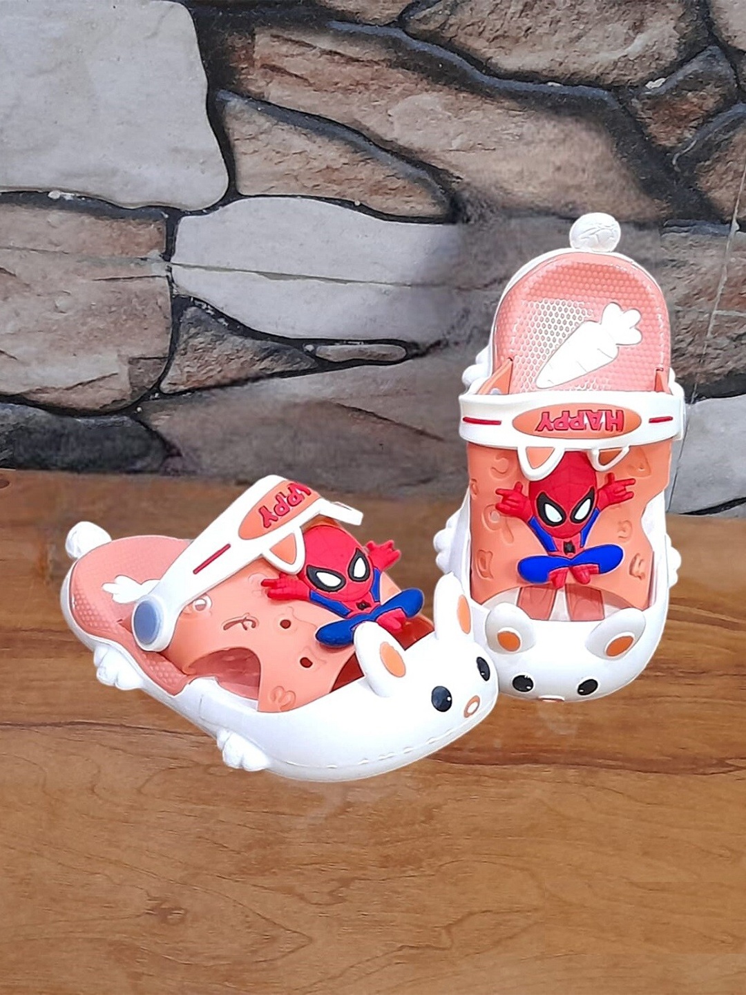 

BAESD Kids Spider-Man Applique Clogs, Orange