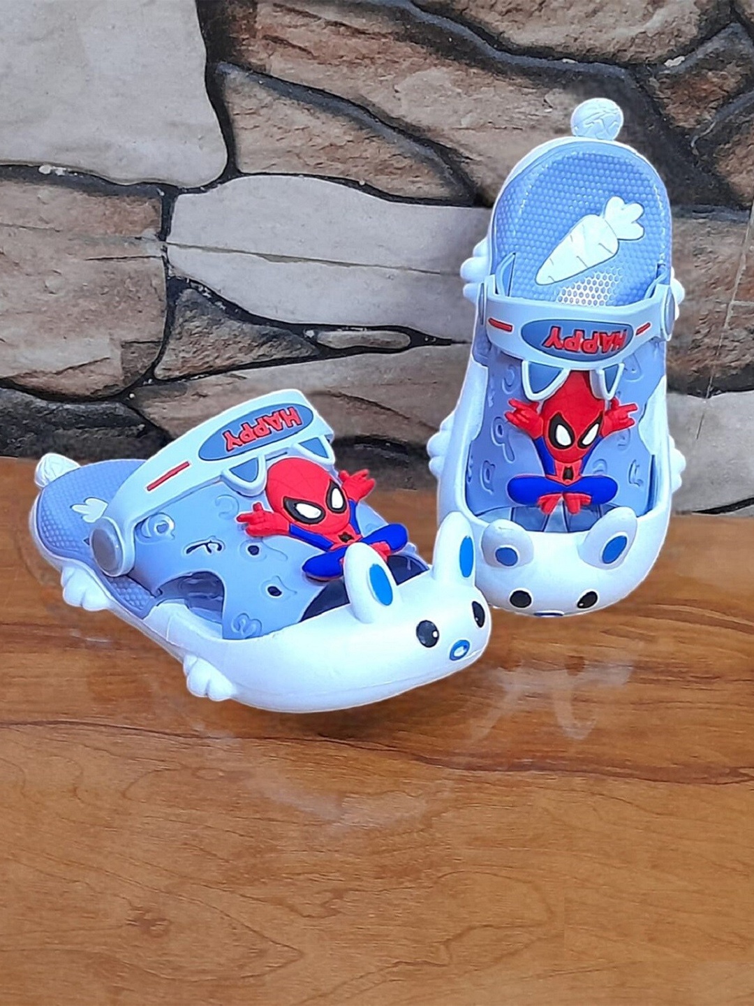 BAESD Kids Spiderman Printed Croslite Clogs, Blue
