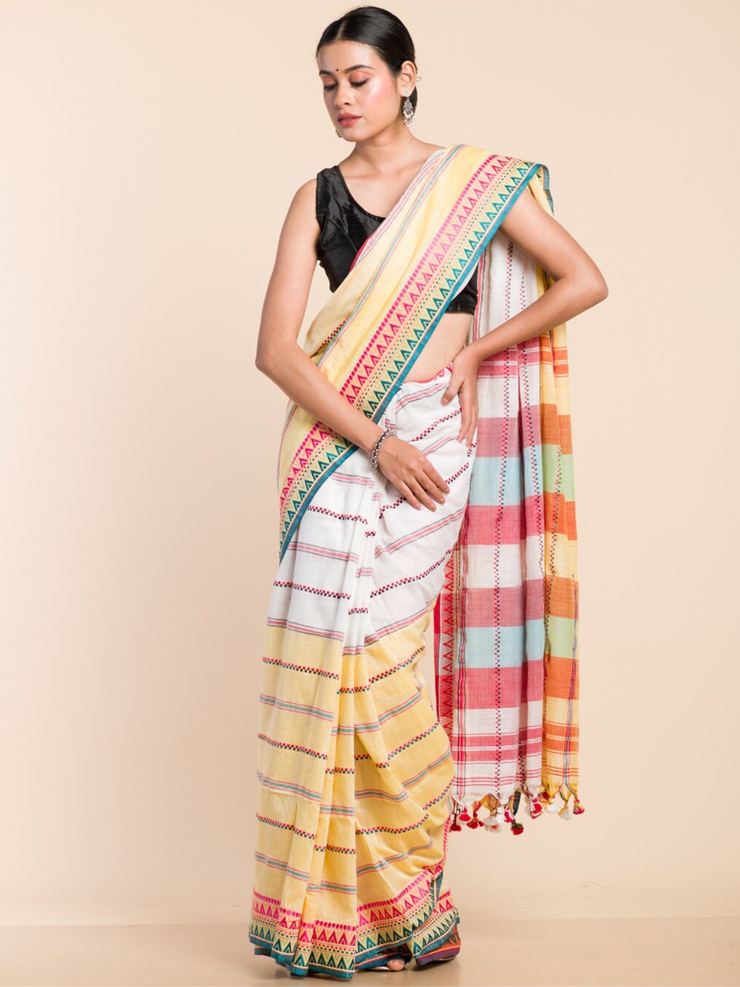 

HERE&NOW Striped Woven Design Pure Cotton Saree, Yellow