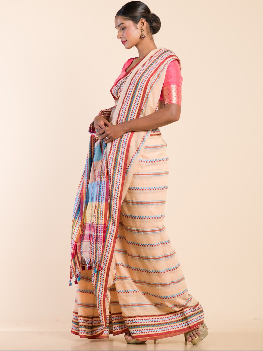 

HERE&NOW Geometric Embroidered Pure Cotton Saree, Cream