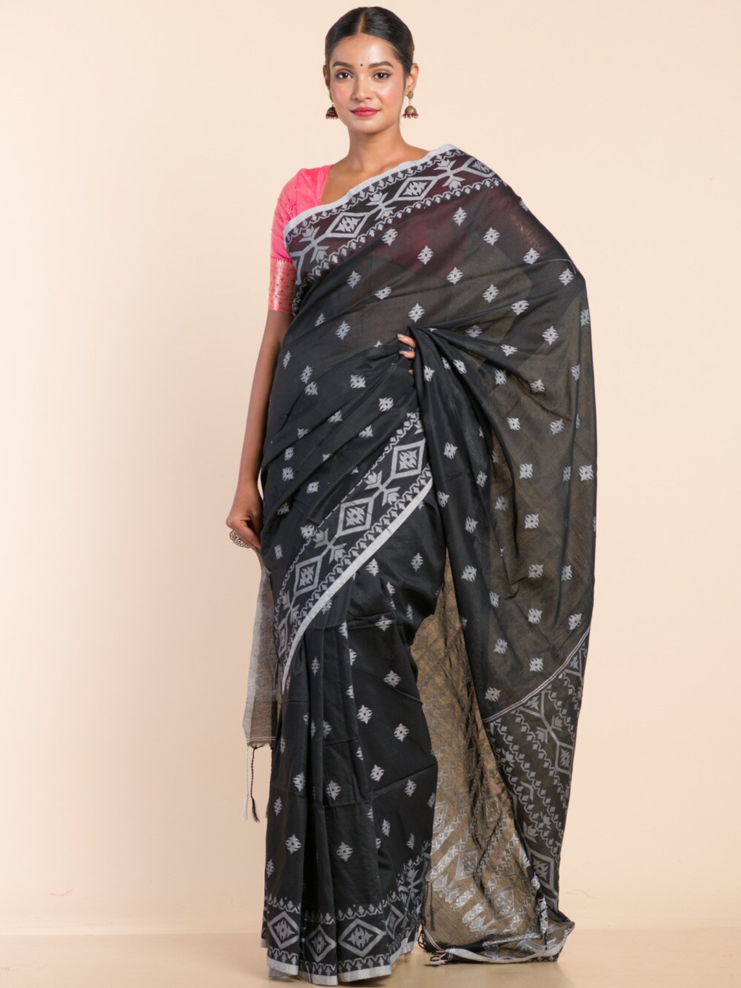 

HERE&NOW Ethnic Motifs Woven Design Jamdani Saree, Black