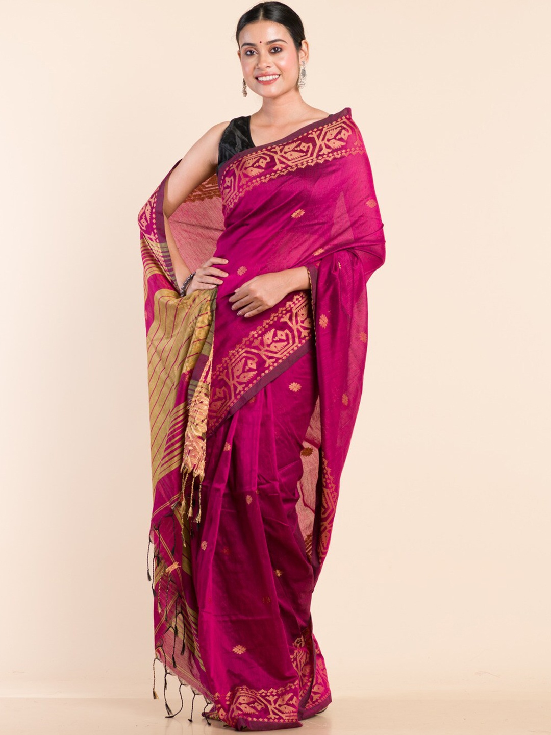 

HERE&NOW Ethnic Motifs Woven Design Zari Jamdani Saree, Magenta