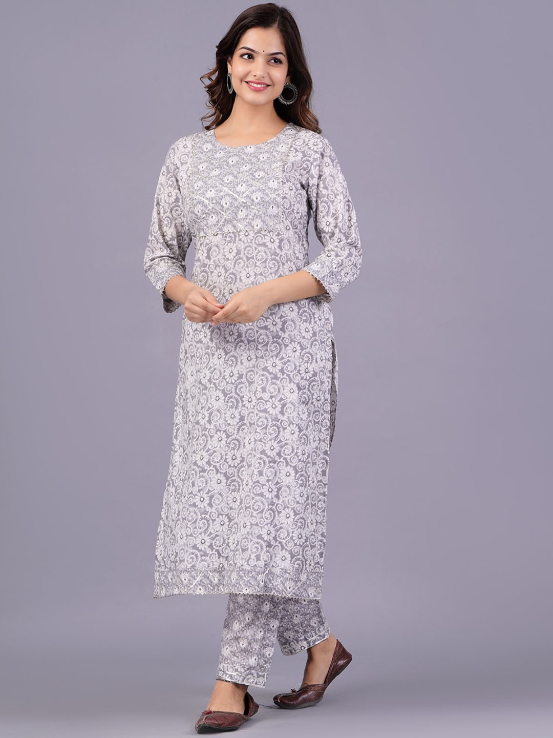 

Bachuu Floral Printed Regular Gotta Patti Pure Cotton Kurta With Trousers, Grey