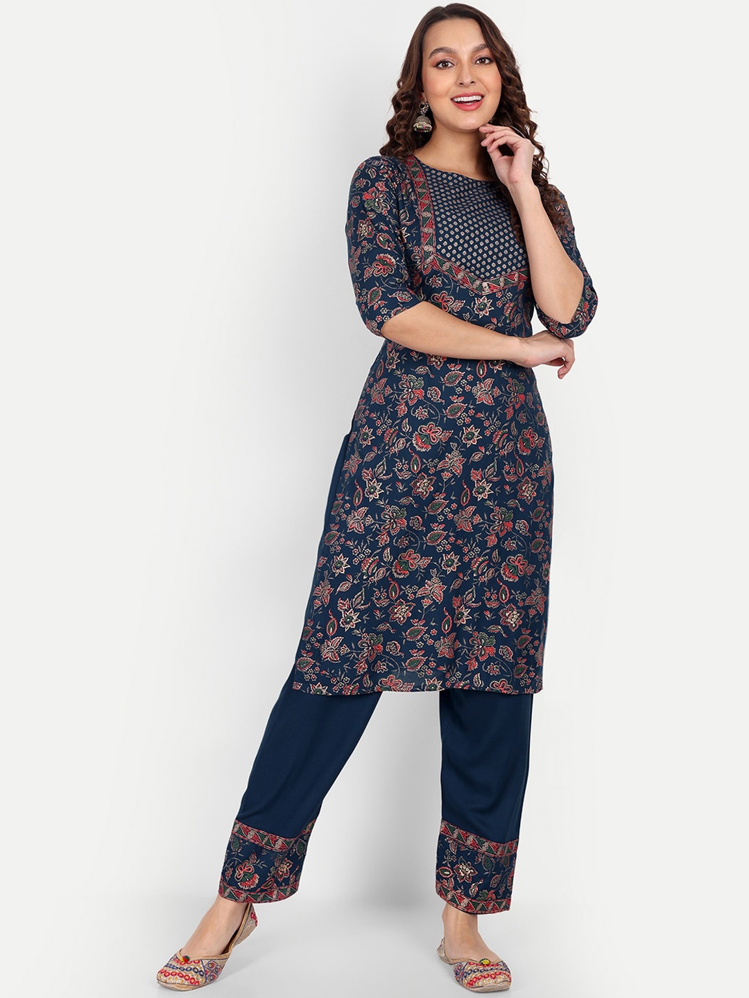 

ZIRVI Floral Printed Regular Straight Kurta With Trousers, Navy blue