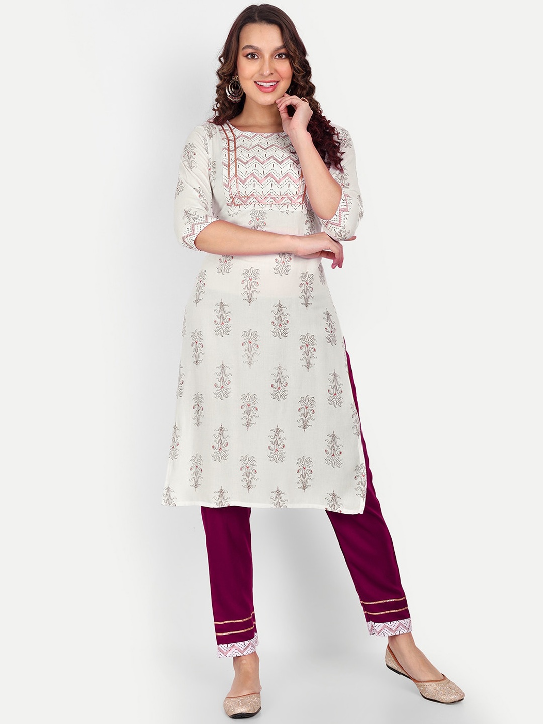 

ZIRVI Floral Printed Regular Straight Kurta With Trousers, White