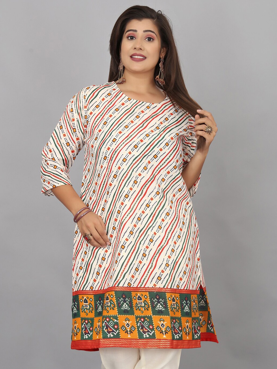 

TAVAS Striped Pure Cotton Straight Kurta, White