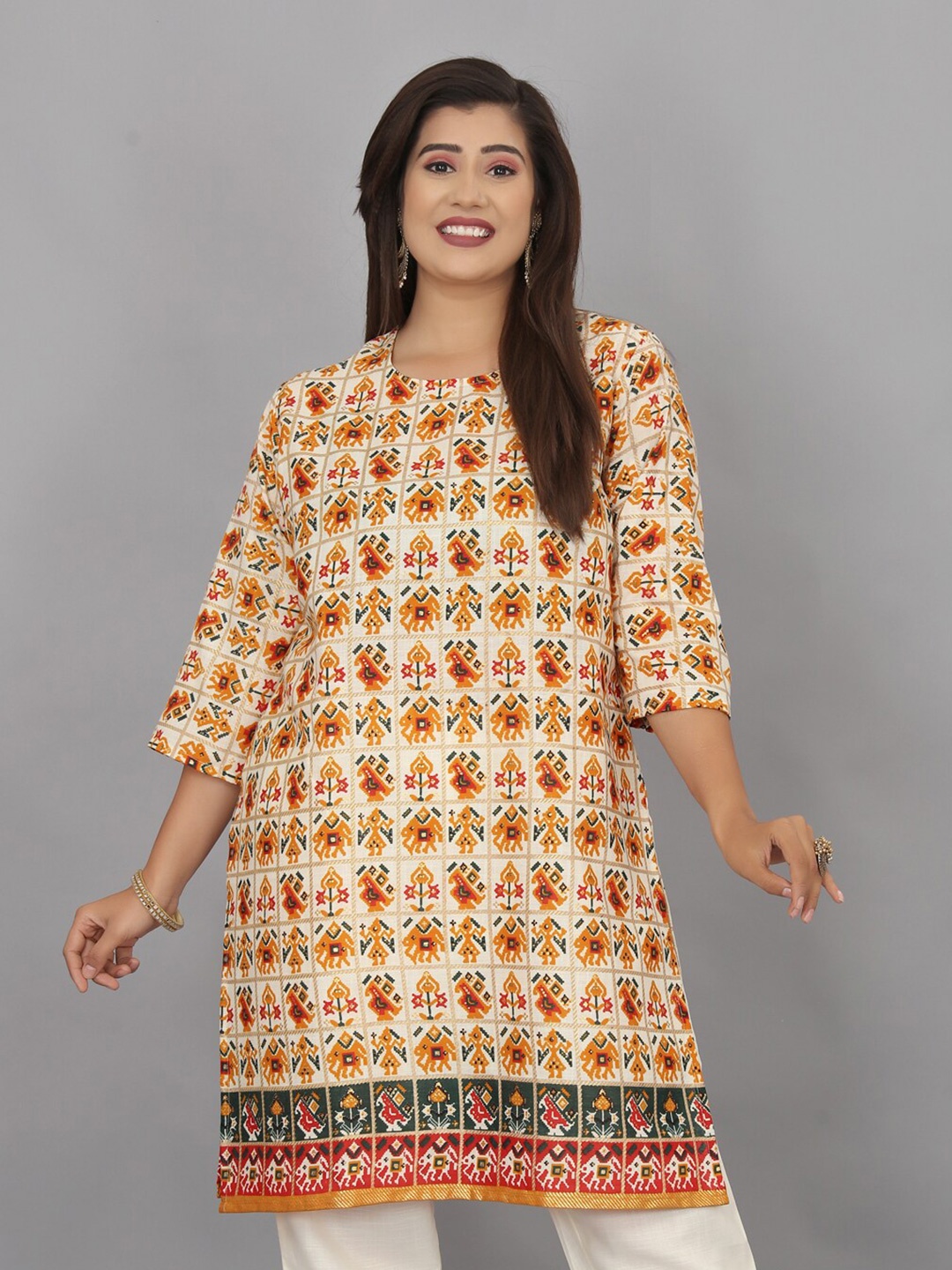 

TAVAS Ethnic Motifs Printed Pure Cotton Straight Kurta, Yellow