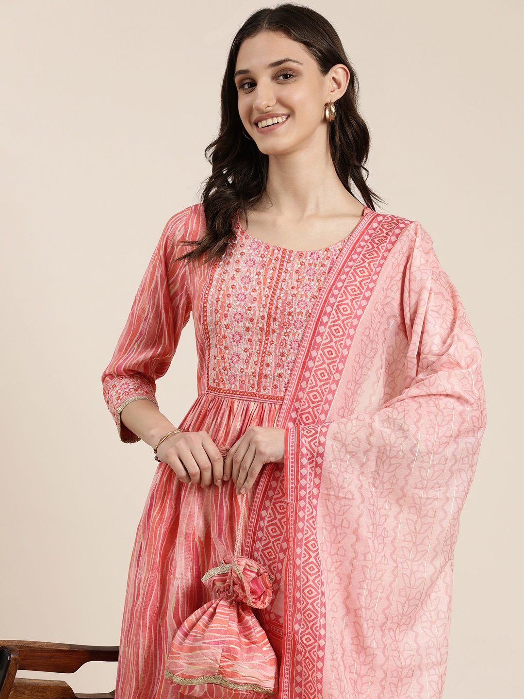 

SHOWOFF Abstract Printed Thread Work Kurta With Trousers & With Dupatta, Coral