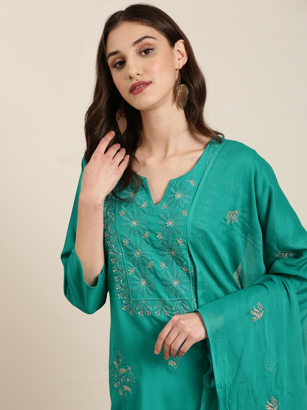 

SHOWOFF Ethnic Motifs Embroidered Notched Neck Kurta with Trousers & Dupatta, Green