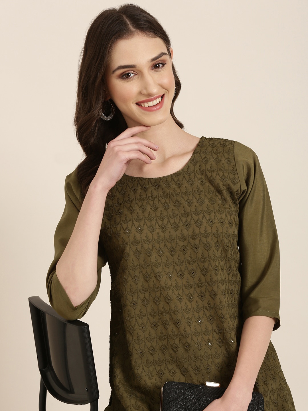 

SHOWOFF Ethnic Motifs Embroidered Sequined Straight Kurta with Trousers, Olive