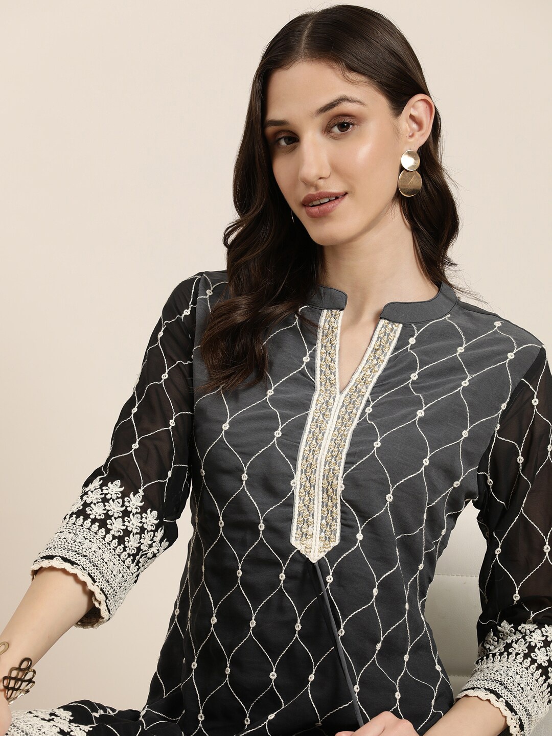 

SHOWOFF Ethnic Motifs Embroidered Regular Sequinned Kurta With Trousers, Grey