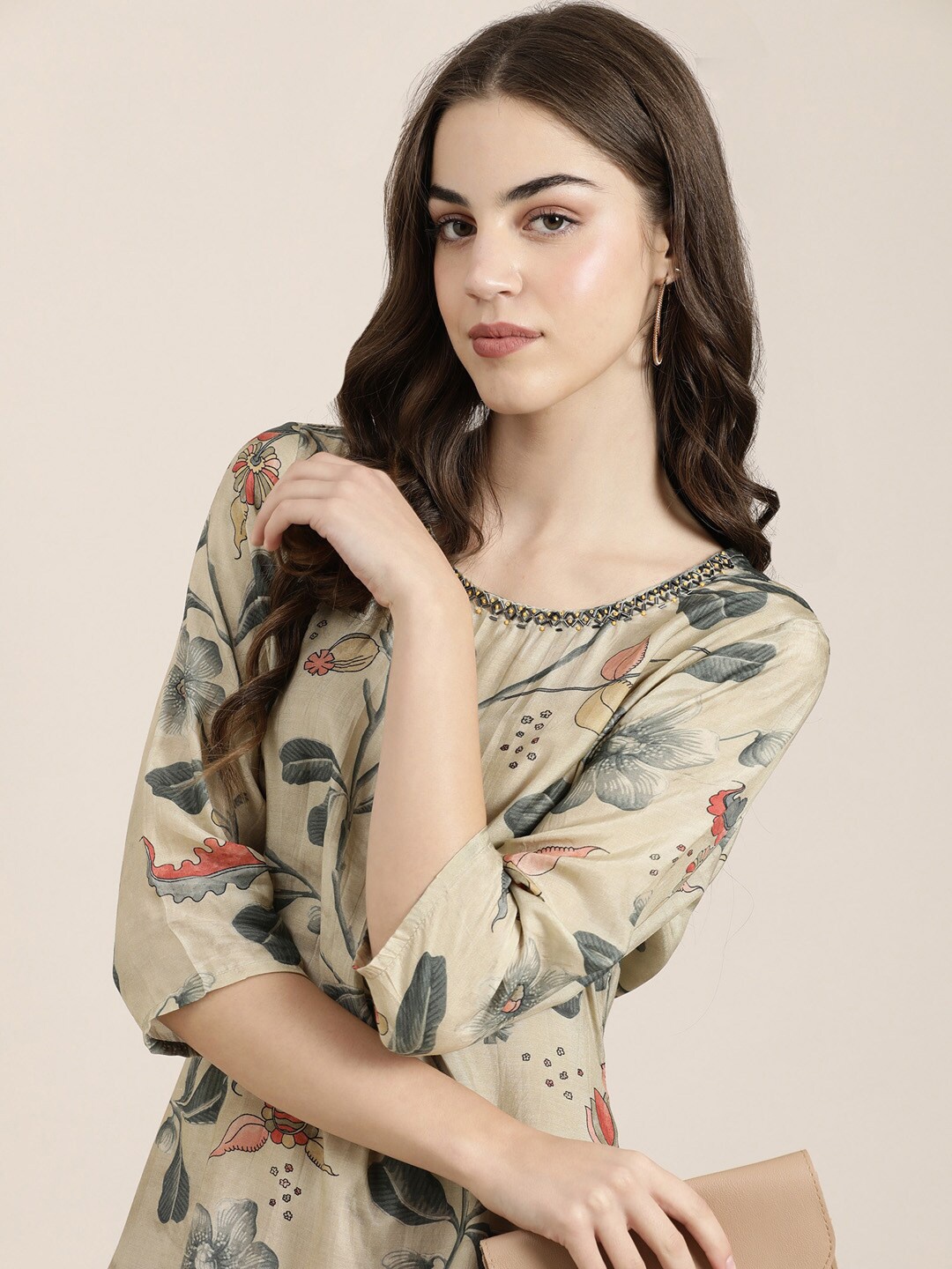 

SHOWOFF Floral Printed Beads & Stones Straight Kurta With Trousers, Beige