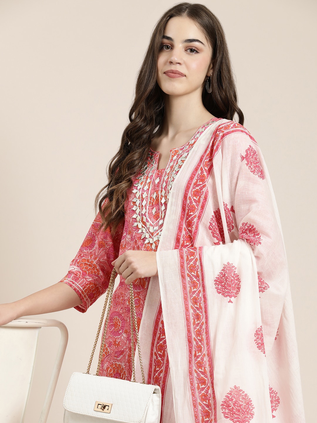 

SHOWOFF Floral Printed Thread Work Kurta & Trousers With Dupatta, Pink