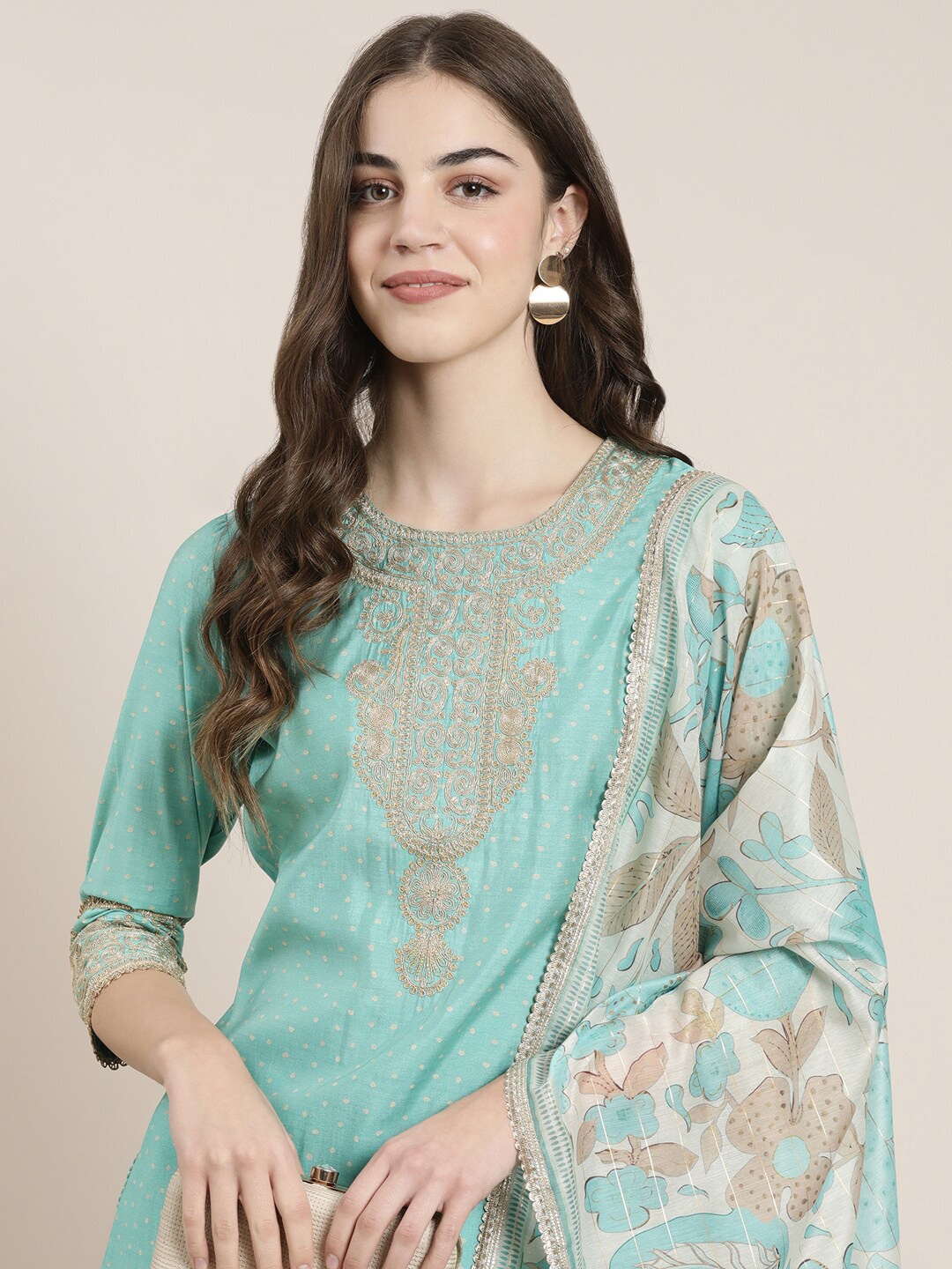 

SHOWOFF Bandhani Printed Thread Work Straight Kurta With Trousers & With Dupatta, Sea green