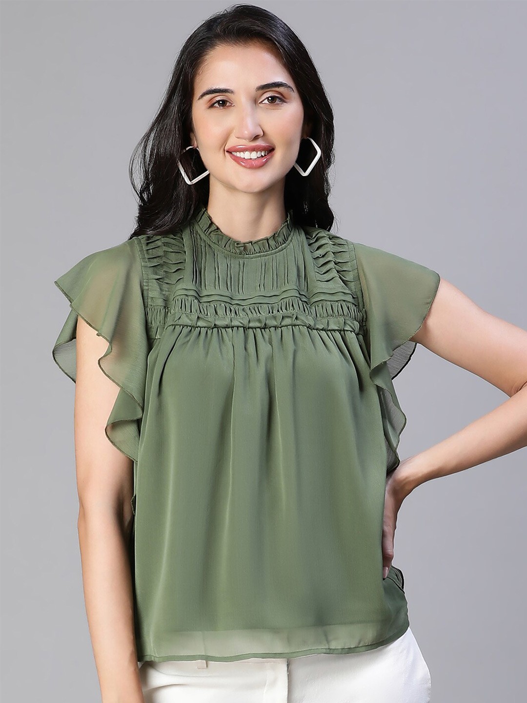

Oxolloxo High Neck Flutter Sleeves Top, Green