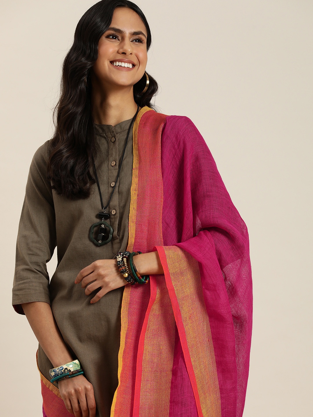 

Taavi Linen Handloom Sustainable Dupatta with Zari, Pink