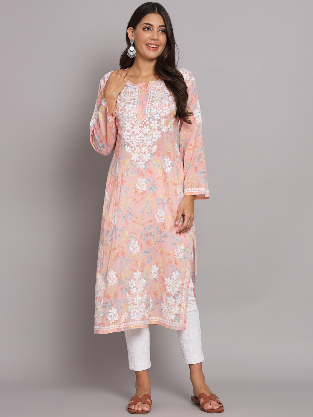 

PARAMOUNT CHIKAN Women Embroidered Lucknowi Chikankari Mulmul Kurta, Peach