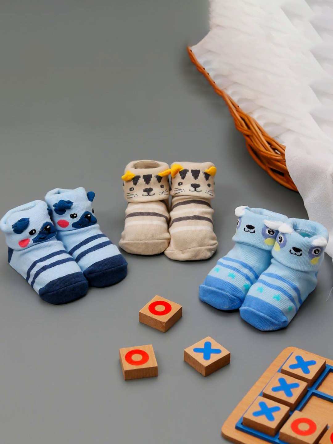 

Yellow Bee Infant Boys Pack Of 3 Patterned Ankle-Length Anti-Skid Socks, Beige