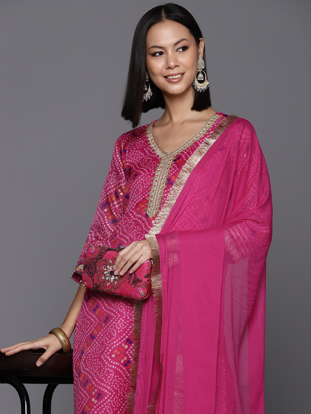 

Varanga Women Bandhani Printed Regular Thread Work Kurta with Trousers & With Dupatta, Fuchsia