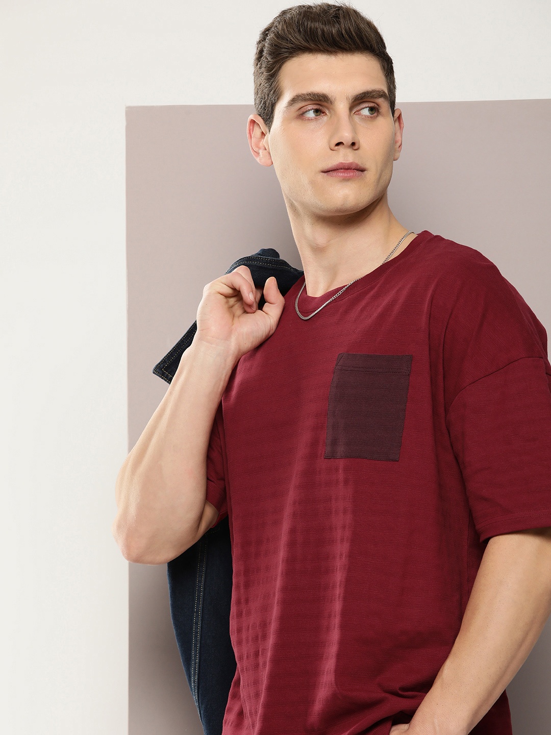 

DILLINGER Men Jacquard Structure Self Design Oversized T-shirt, Maroon