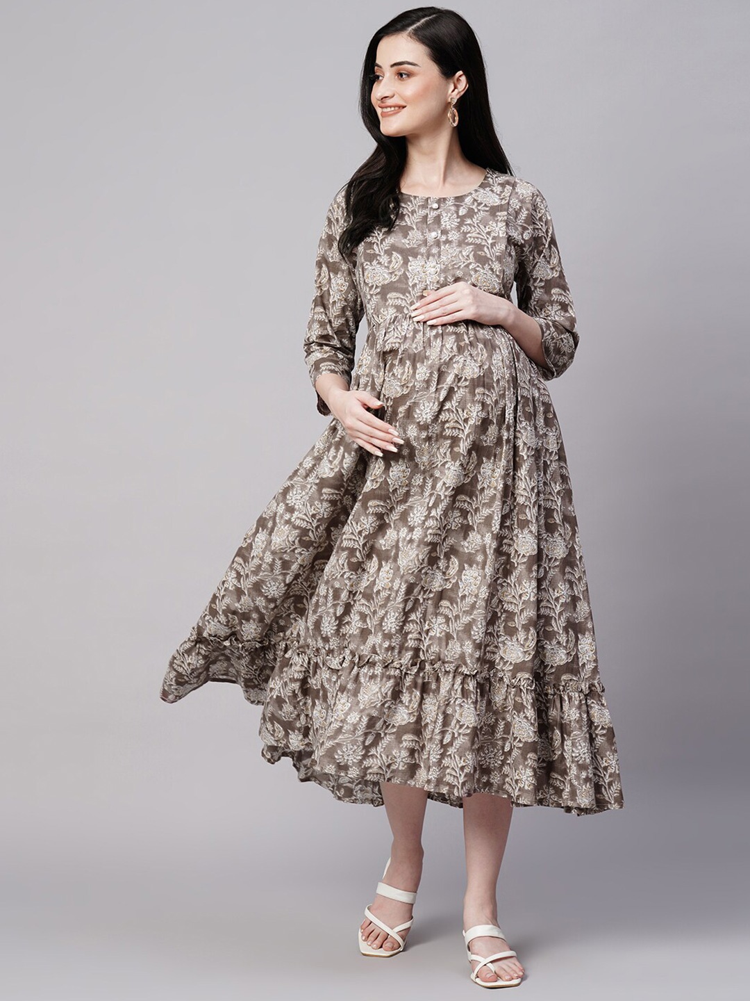 

Aanyor Florals Print Gathered Detail Cotton Maternity Fit and Flare Dress, Brown