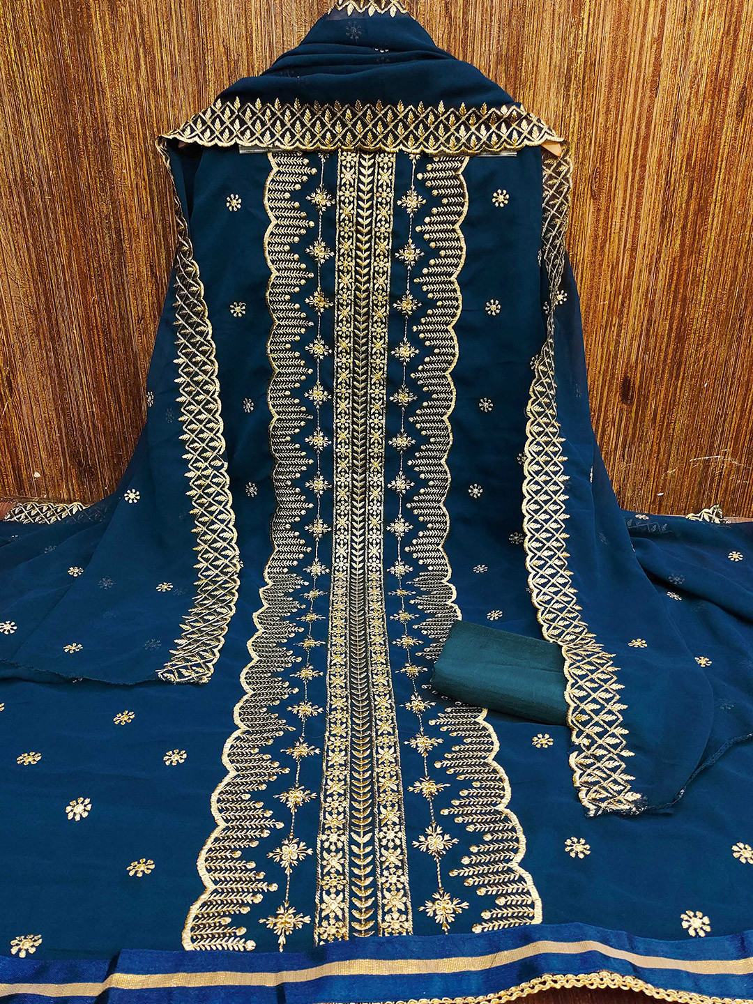 

MANVAA Ethnic Motifs Embroidered Unstitched Dress Material, Teal