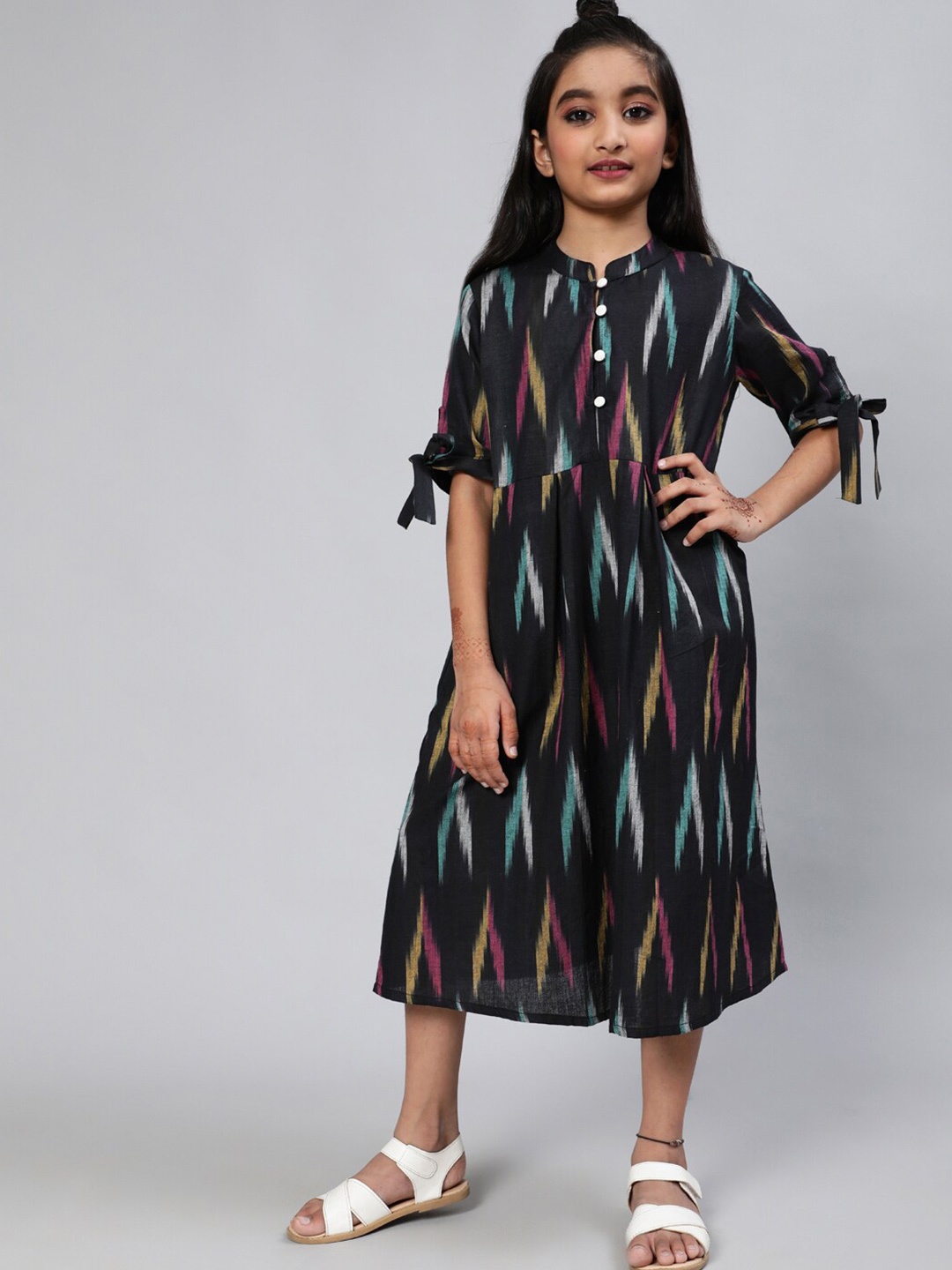 

Aks Kids Girls Abstract Printed Cotton A-Line Midi Dress, Black