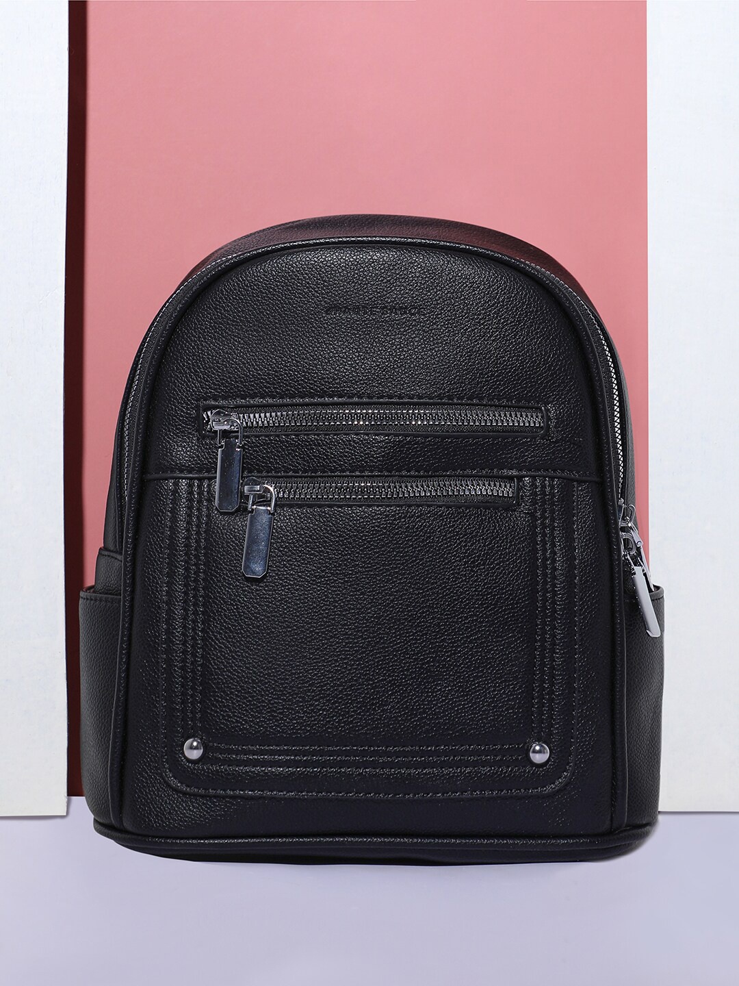 

HAUTE SAUCE by Campus Sutra Non-Padded Medium Backpack, Black