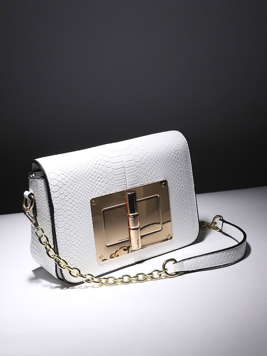 

HAUTE SAUCE by Campus Sutra Textured Structured Hobo Bag, White