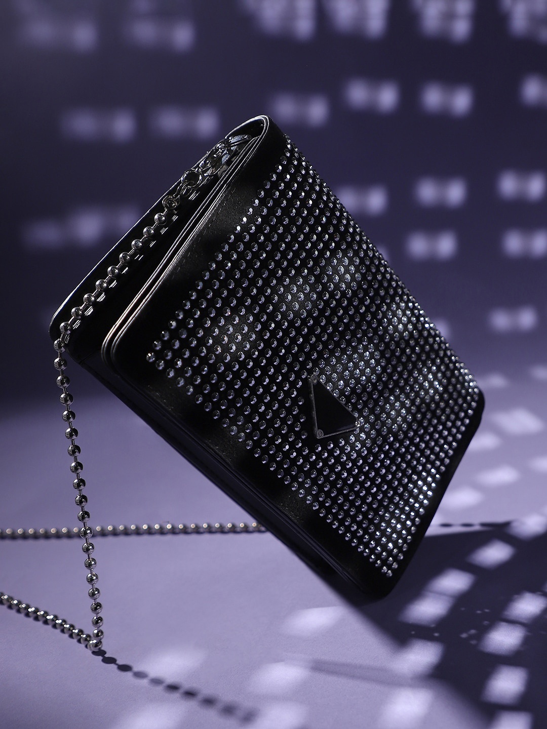 

HAUTE SAUCE by Campus Sutra Embellished Sling Bag, Black